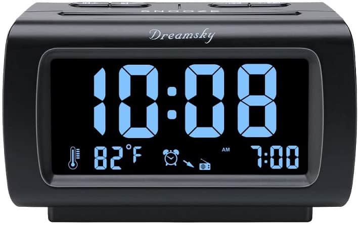שעון דיגיטלי של חברת DreamSky