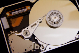 מה ההבדל בין כונן SSD לבין כונן HDD? המדריך המלא